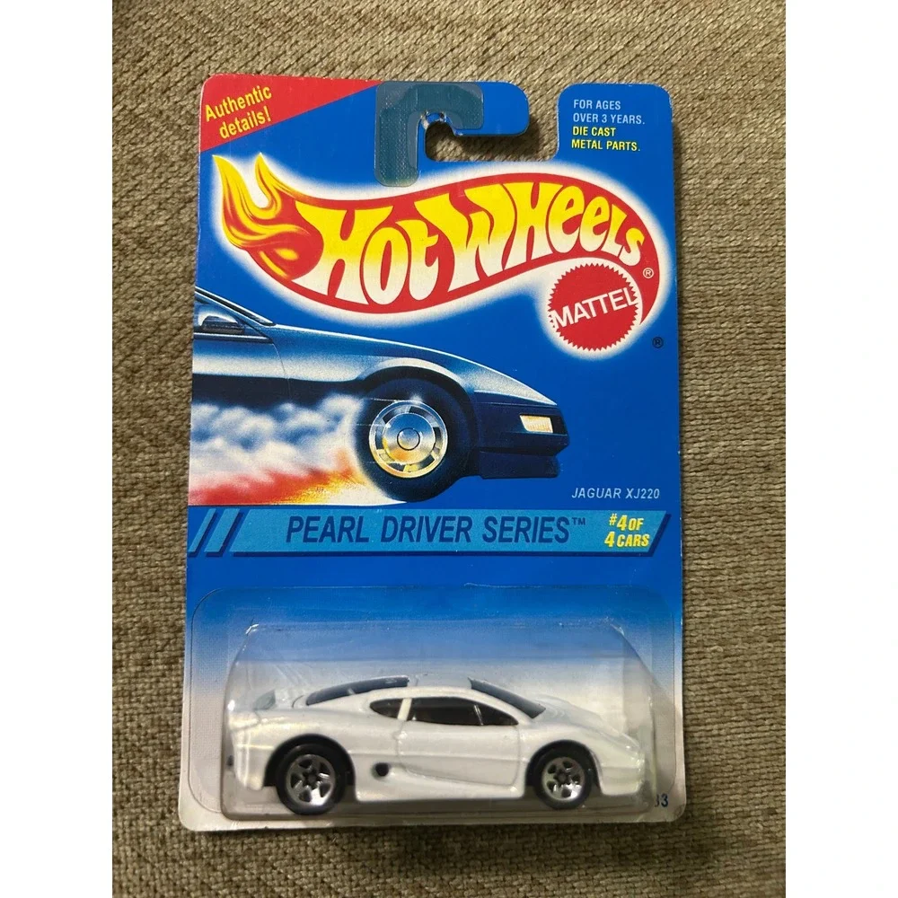 Hot Wheels Pearl Driver Series Jaguar‎ XJ220 White Collector 296 1994 Vintage